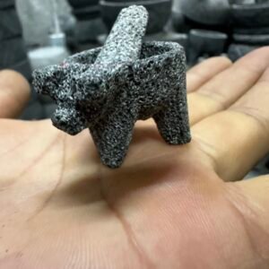 Mini-Molcajete 2.5CM/1” Piedra  Volcánica
