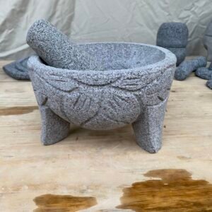 Molcajete de Piedra Volcánica Grabado – 8” / 20 cm Poro Cerrado