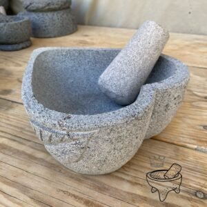 Molcajete Forma de Corazón Piedra Volcánica No.8(20CM) 800ML