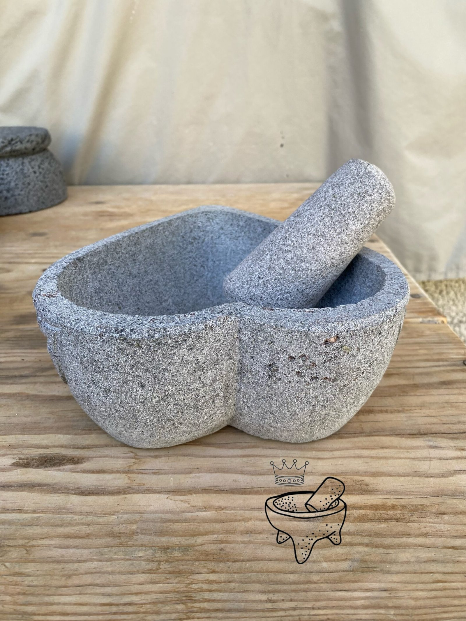 Molcajete Forma de Corazón Piedra Volcánica No.8(20CM) - Image 5