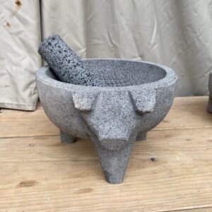 Molcajete de Piedra Volcánica No.10 (25 CM) — Poro Cerrado
